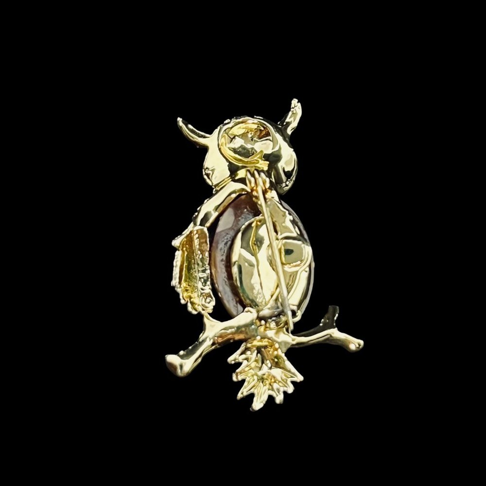 Gerry's Gold Tone And Brown Lucite Cabochon Owl Brooch (5096) - Picture 5 of 6